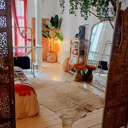 Loft D'artiste Unique - Expérience Immersive